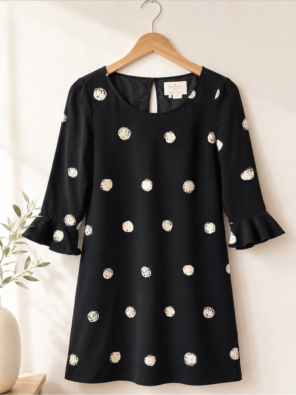 Kate Spade New York 100% Silk Black Polka Dot Shift Dress Ruffle Sleeve Size 2 - Picture 6 of 7